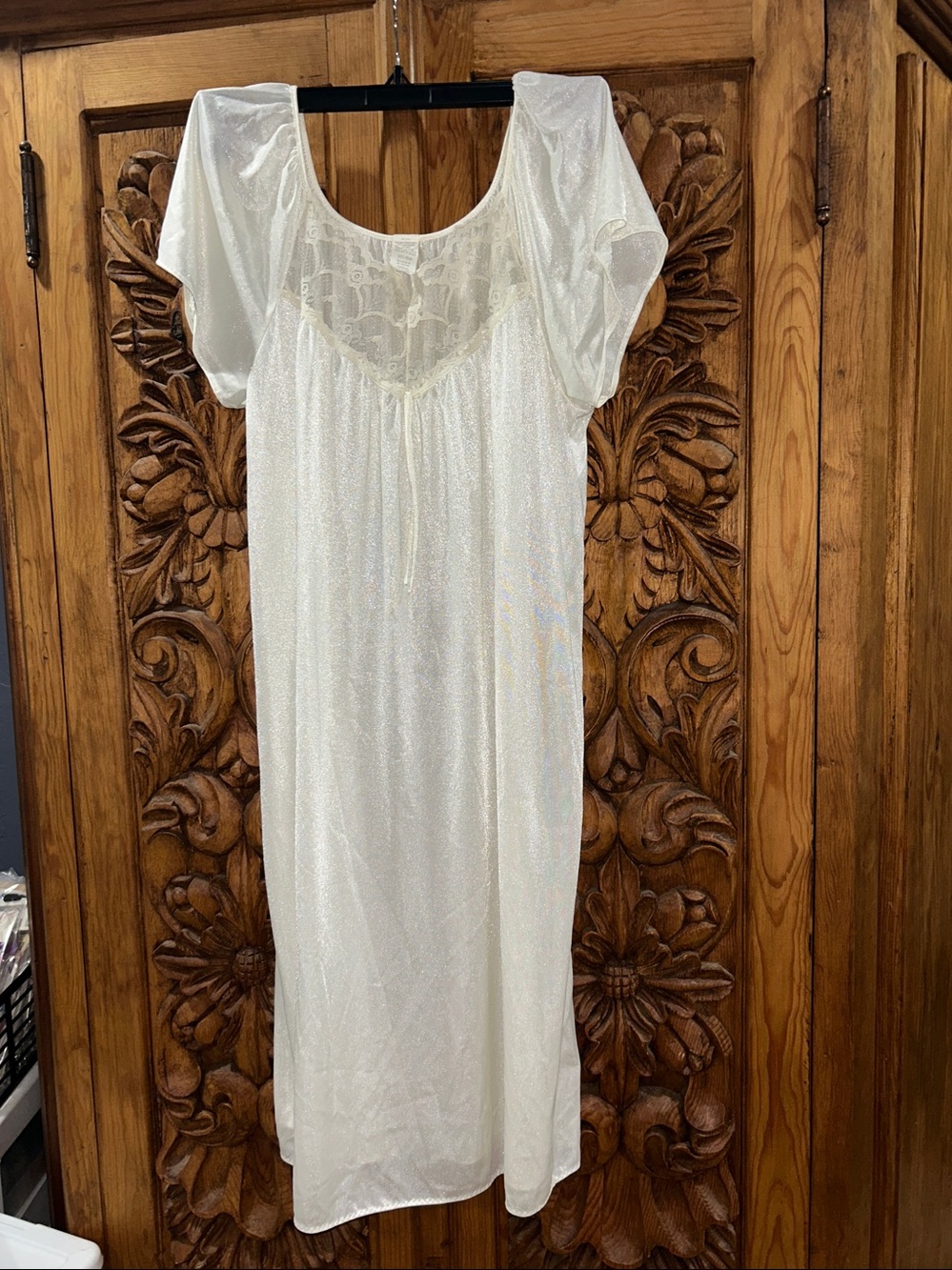 Vintage beige cream medium house dress gown